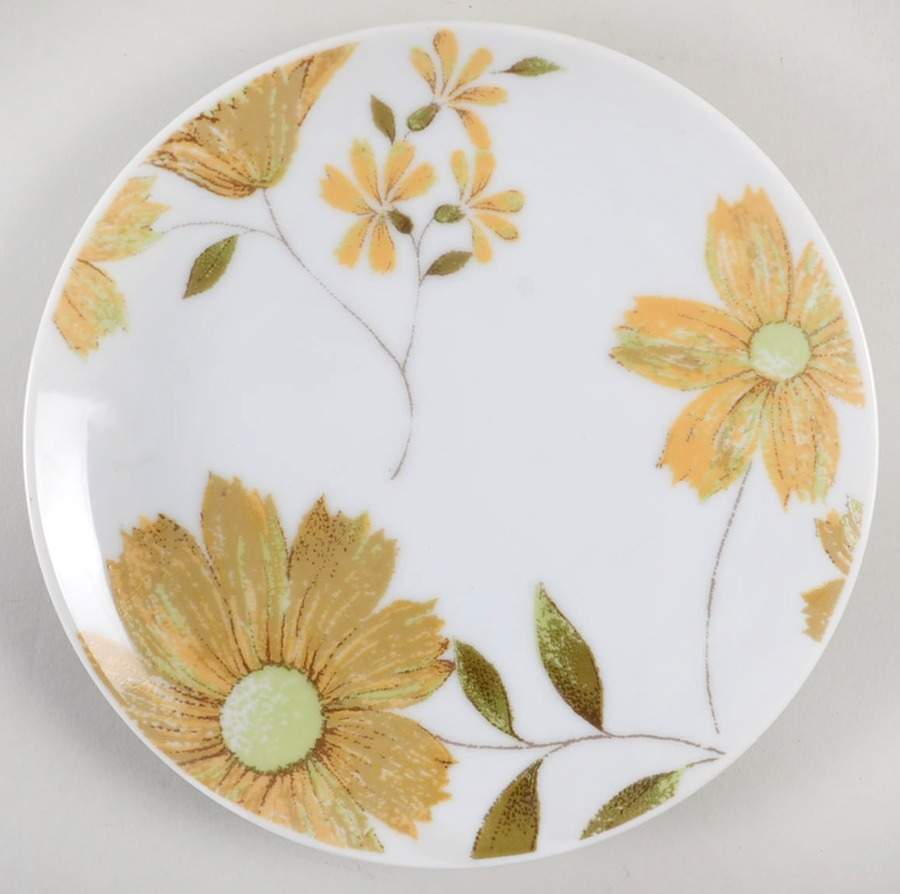 Golden Berry Salad Plate by Mikasa-1