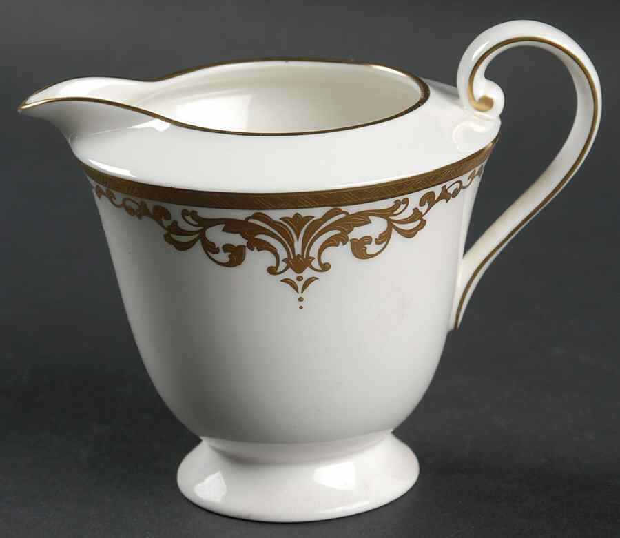 Golden Dynasty Creamer by Mikasa-1