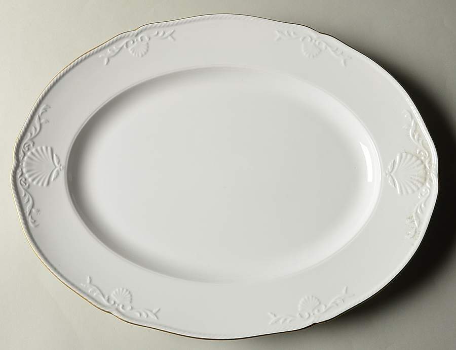 Golden Isle 15" Oval Serving Platter by Mikasa-1