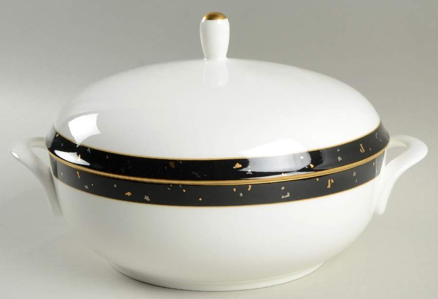 Gold Nuggets 2 Qt Round Covered Casserole by Mikasa-1