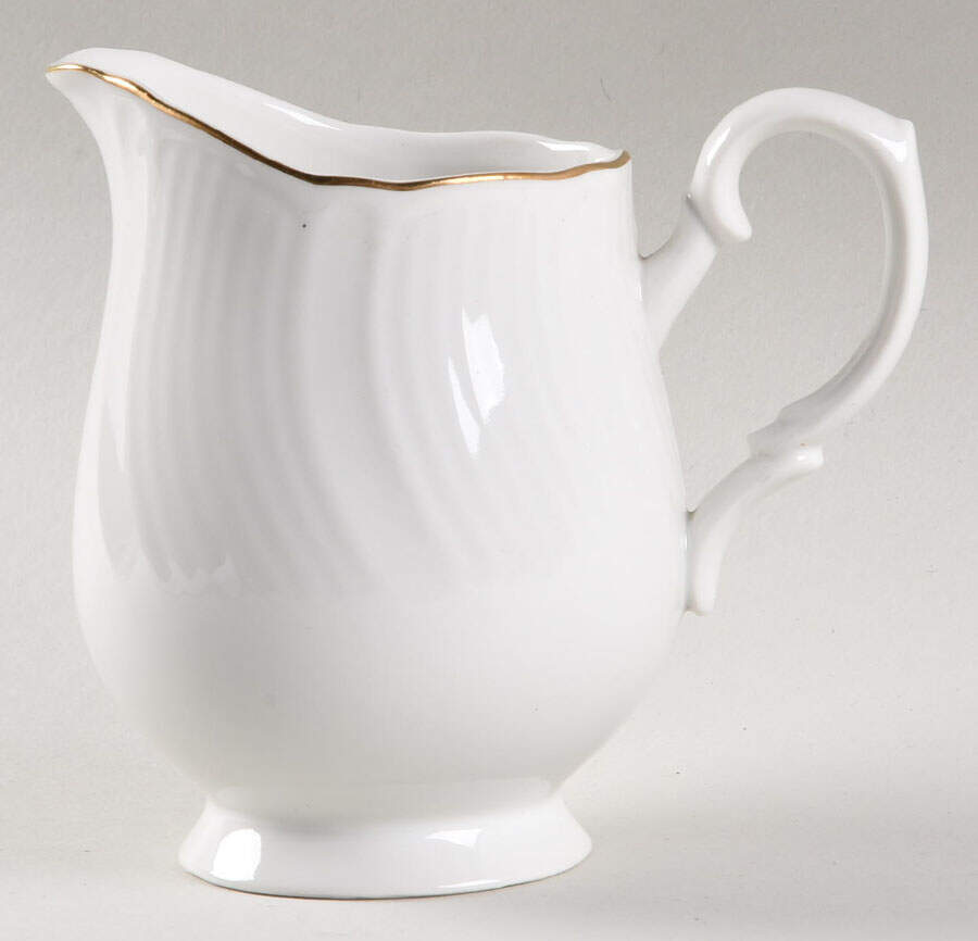 Gold Star Creamer by Mikasa-1