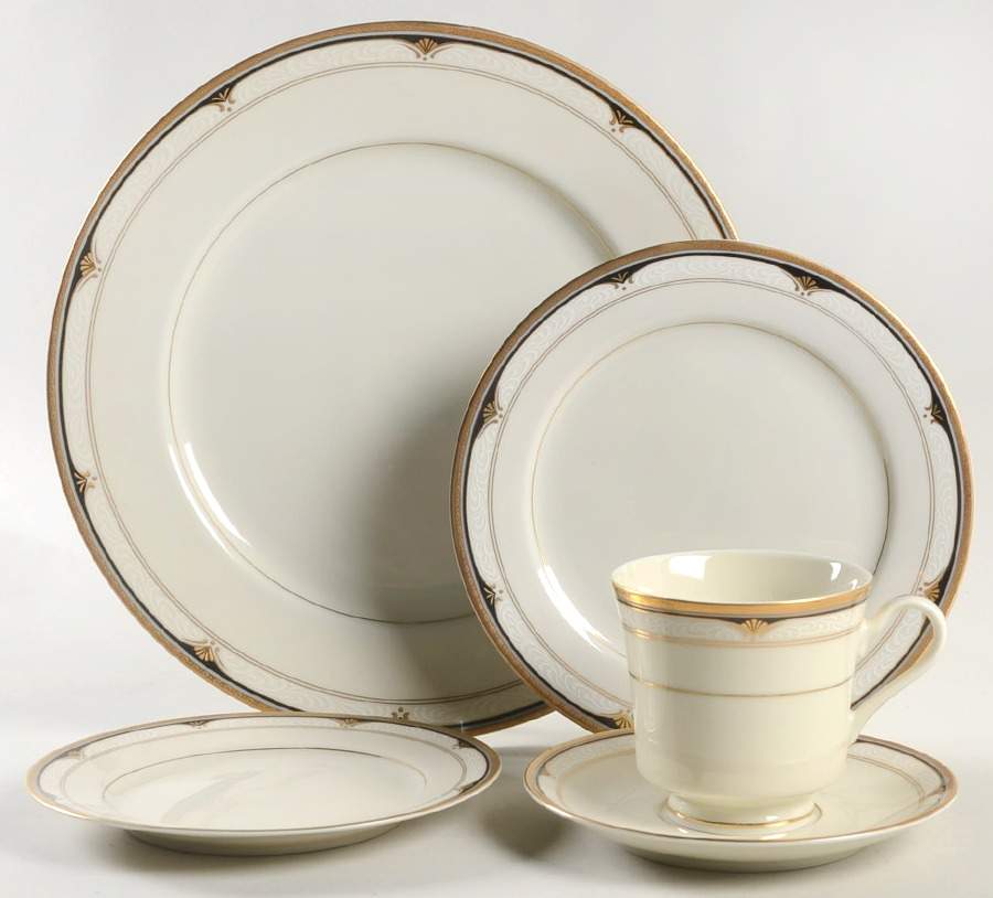Golden Shell 5 Piece Place Setting by Mikasa-1