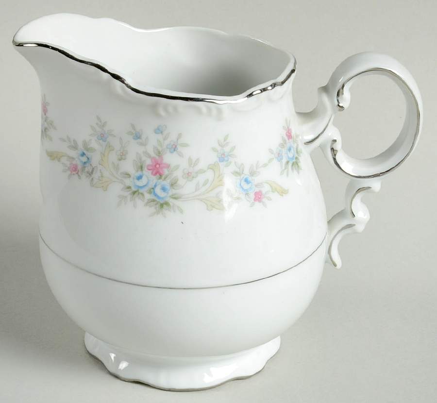 Gracious Creamer by Mikasa-1