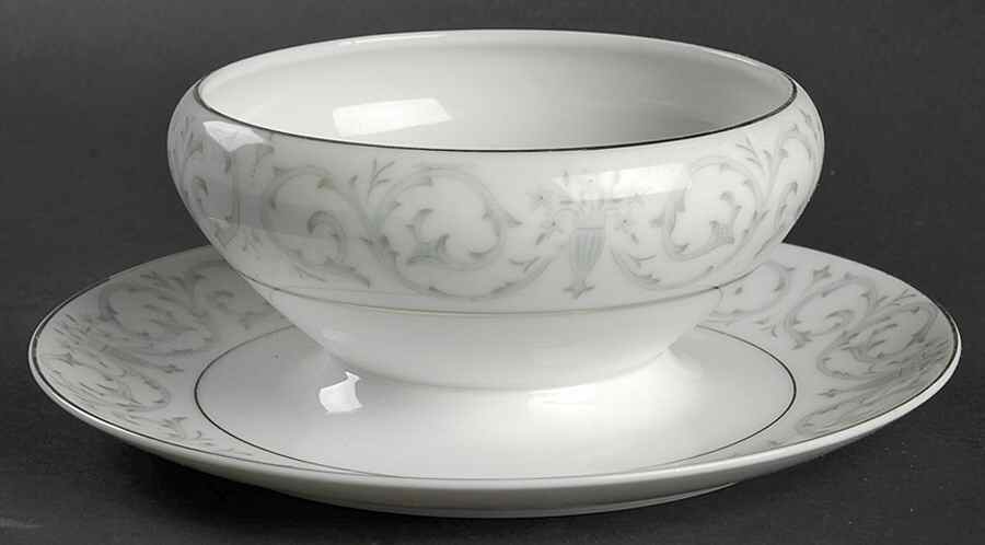 Gramercy Gravy Boat with Attached Underplate by Mikasa-1
