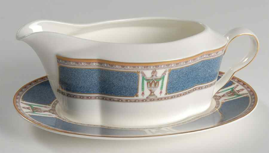Grandeur Gravy Boat & Underplate by Mikasa-1