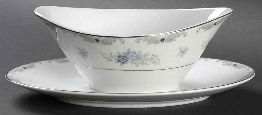 Greenbriar Gravy Boat with Attached Underplate by Mikasa-1