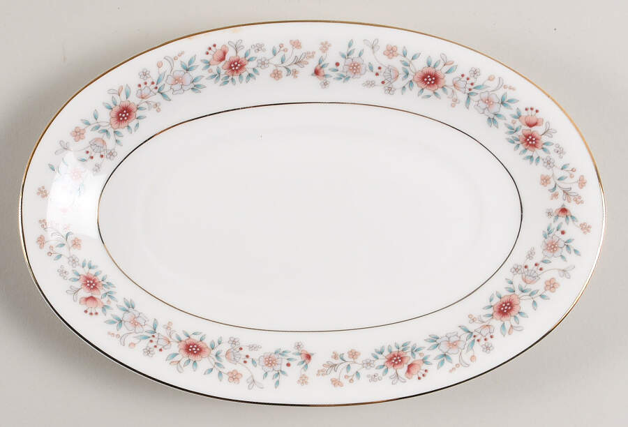 Grosvenor Underplate for Gravy Boat by Mikasa-1