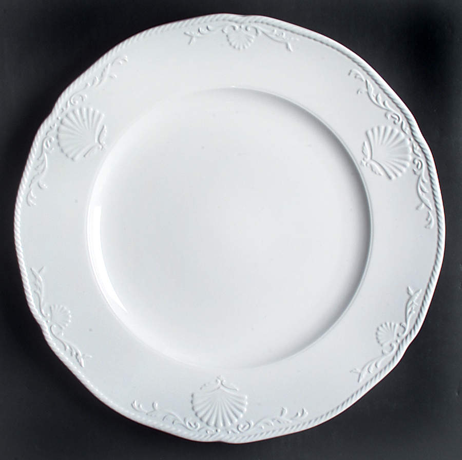 Hampton Bays 12" Chop Plate (Round Platter) by Mikasa-1