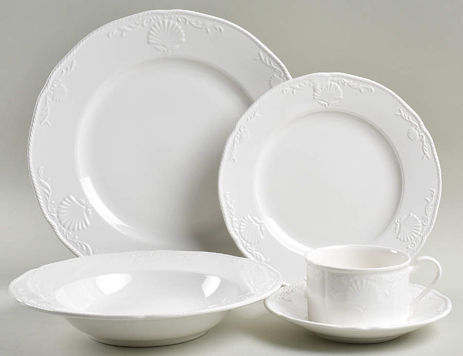 Hampton Bays 5 Piece Place Setting by Mikasa-1