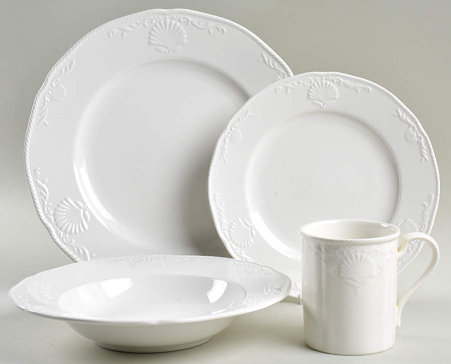 Hampton Bays 4 Piece Place Setting by Mikasa-1