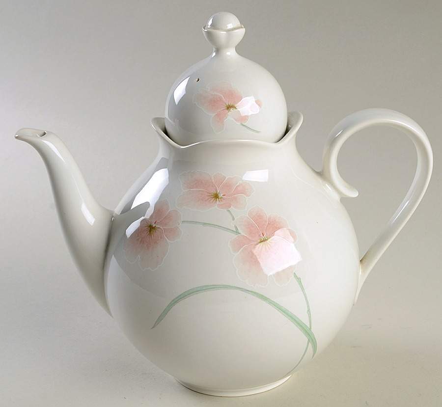 Hawaiian Melody Coffee Pot & Lid by Mikasa-1