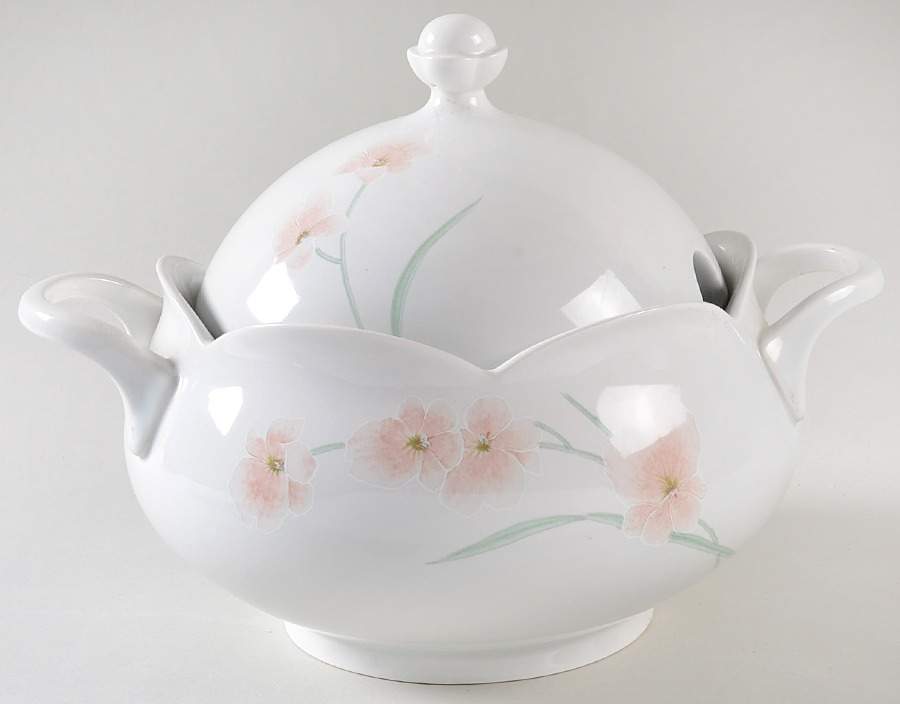 Hawaiian Melody Tureen &  Lid by Mikasa-1
