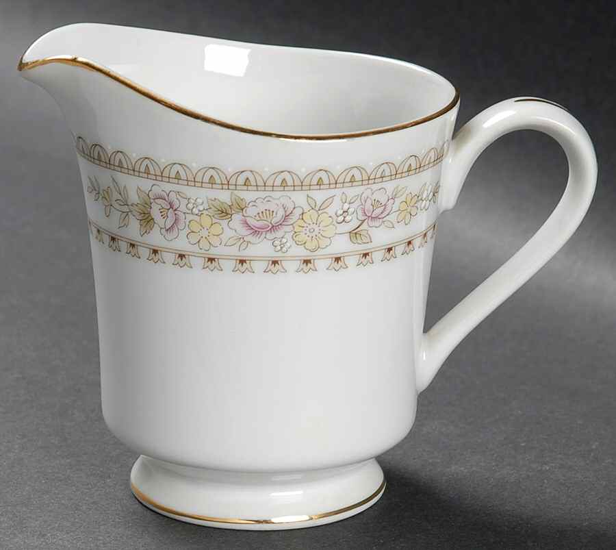 Harmony Creamer by Mikasa-1