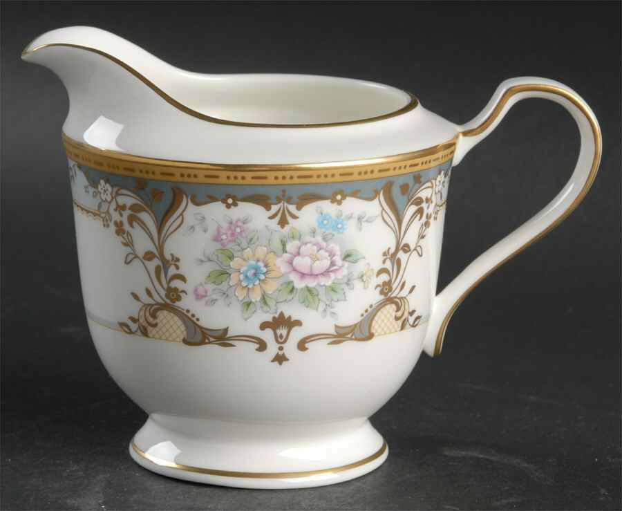 Hathaway Creamer by Mikasa-1