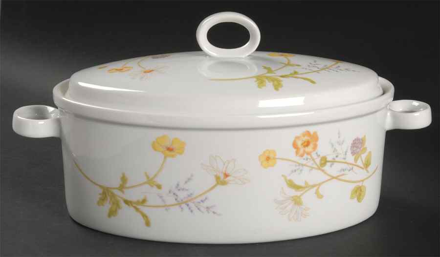 Heather 2 Quart Oval Covered Casserole by Mikasa-1