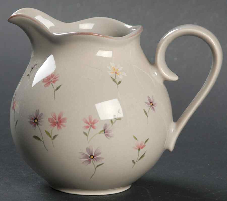 Heather Blossoms Creamer by Mikasa-1