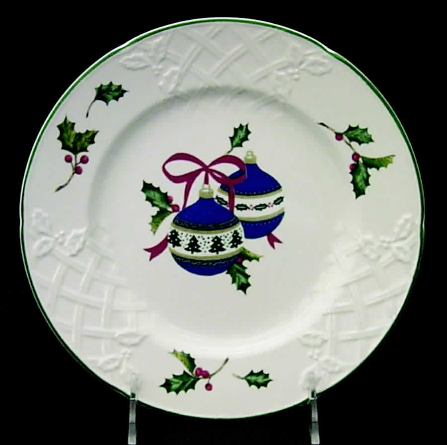 Holiday Classic Dessert/Pie Plate by Mikasa-1