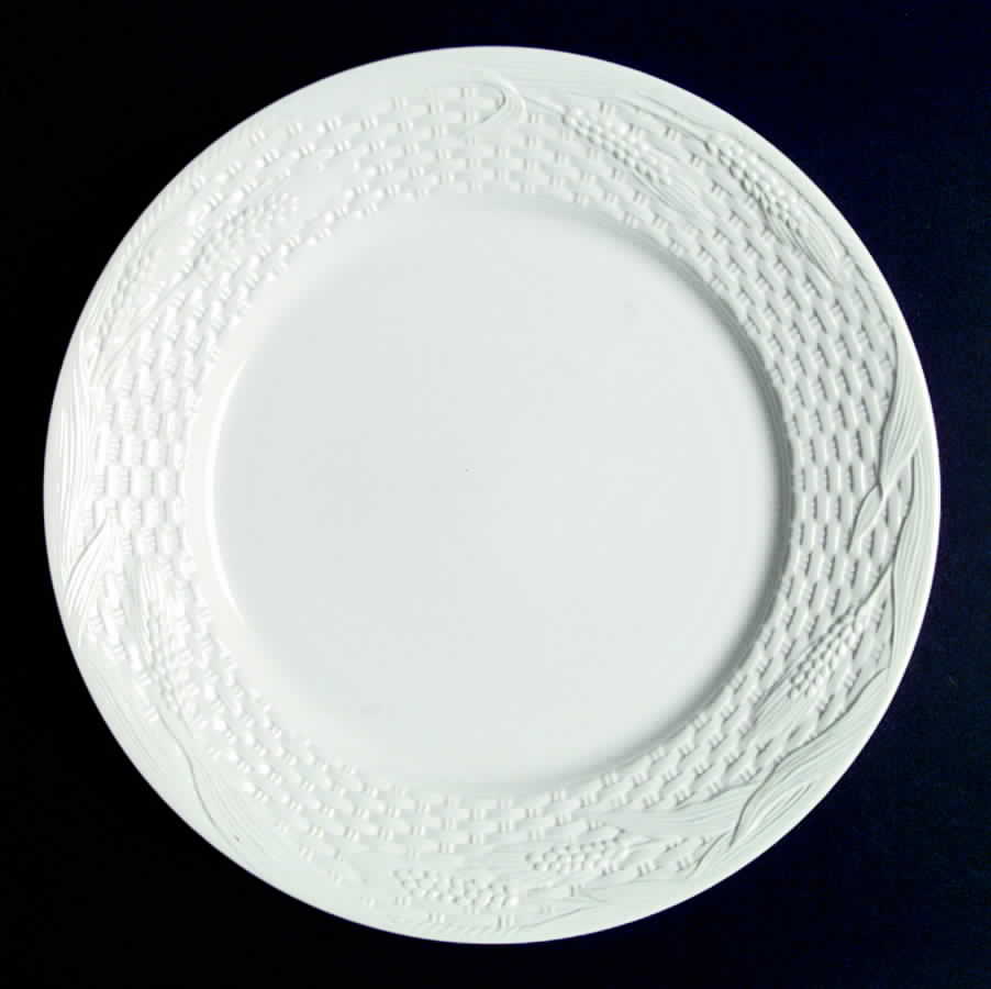 Homestead 12" Chop Plate (Round Platter) by Mikasa-1