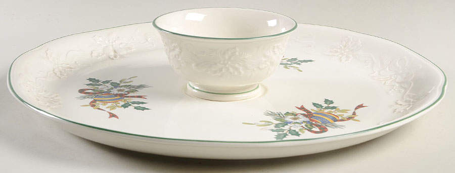 Holiday Season (2 Piece) Chip & Dip Set by Mikasa-1