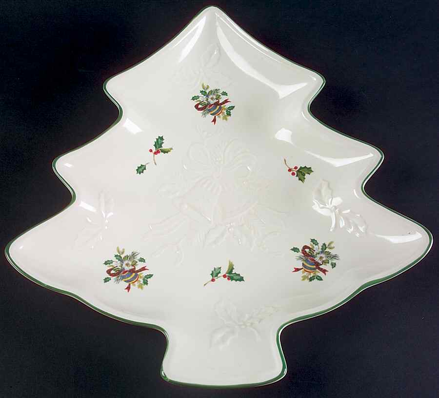 Holiday Season Large Tree Shaped Dish by Mikasa-1