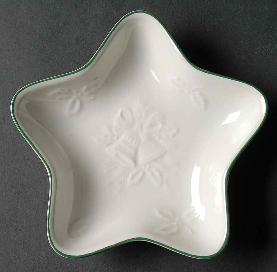 Holiday Season Star Shaped Dish by Mikasa-1