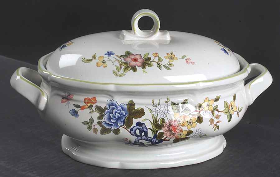 Imari Bouquet 2 Quart Oval Covered Casserole by Mikasa-1