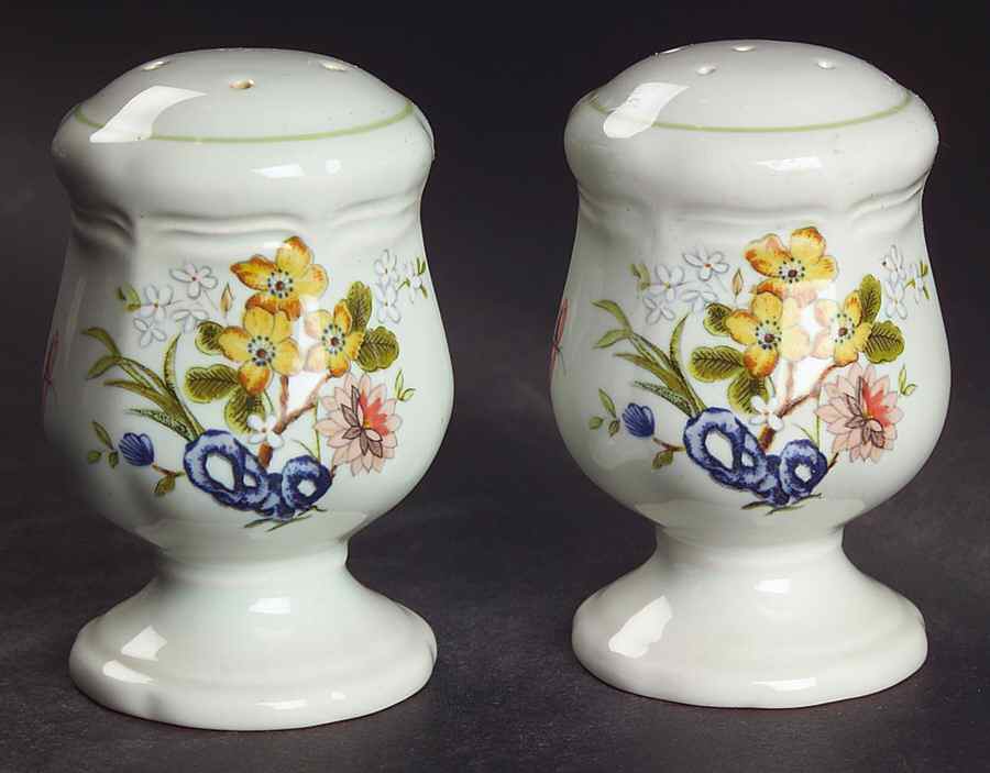 Imari Bouquet Salt & Pepper Set by Mikasa-1