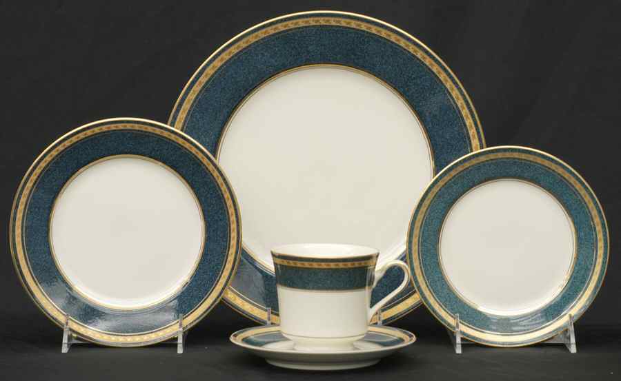 Imperial Lapis 5 Piece Place Setting by Mikasa-1