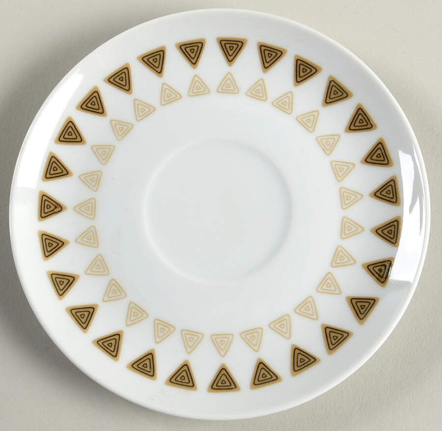Interlude Saucer by Mikasa-1