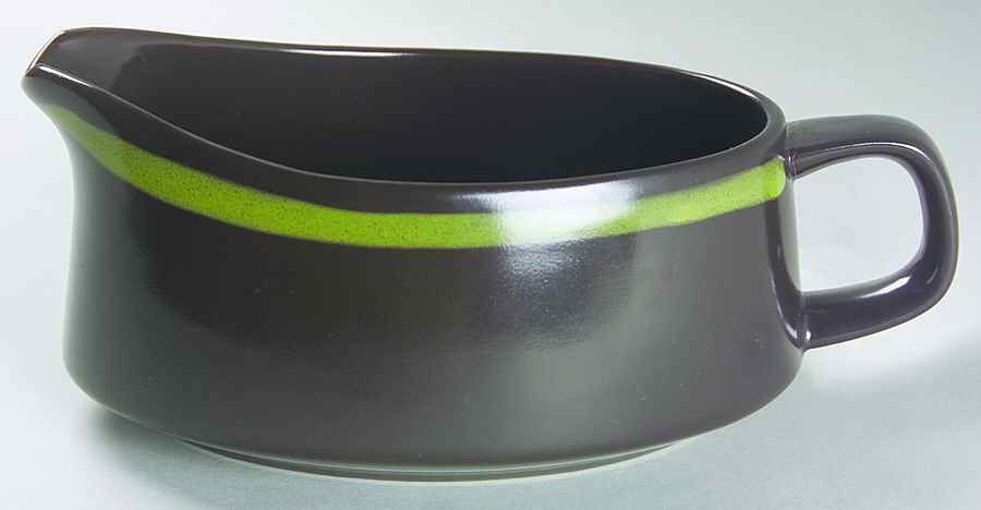 Intaglio Gravy Boat by Mikasa-1