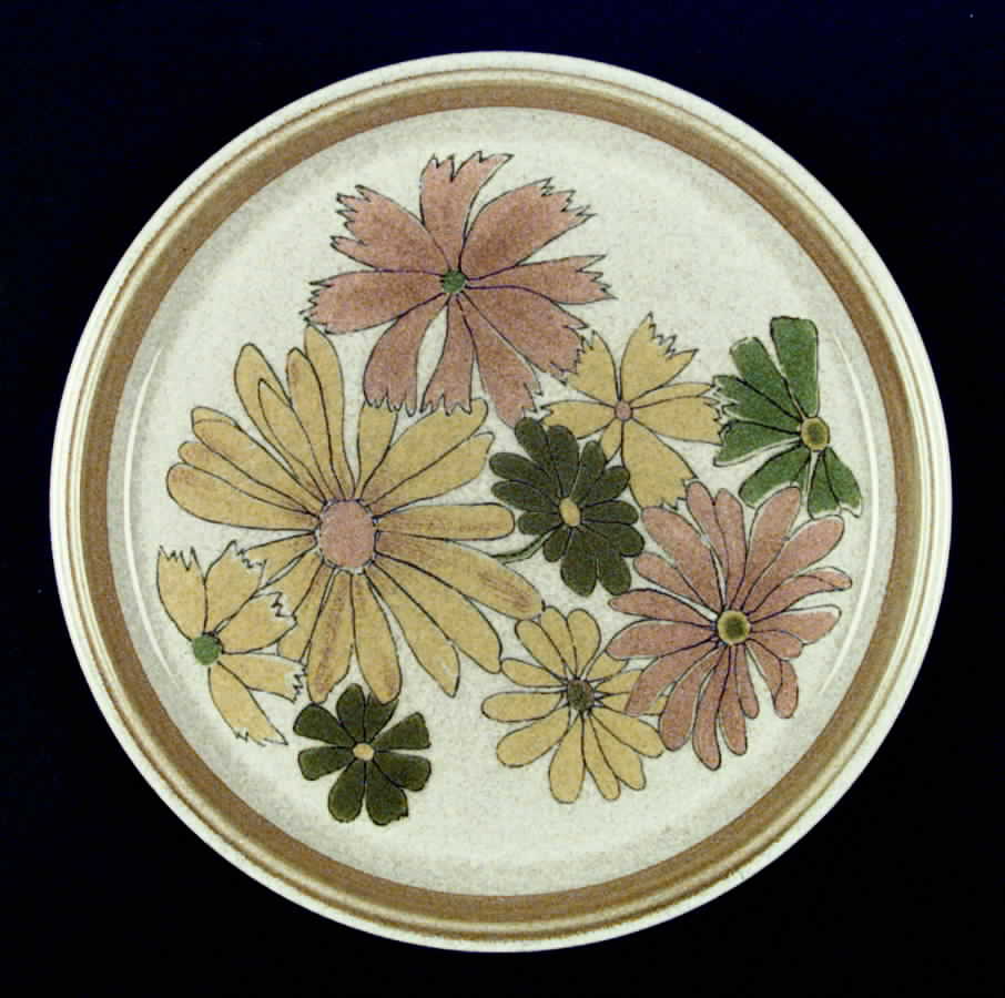 Invitation Dinner Plate by Mikasa-1