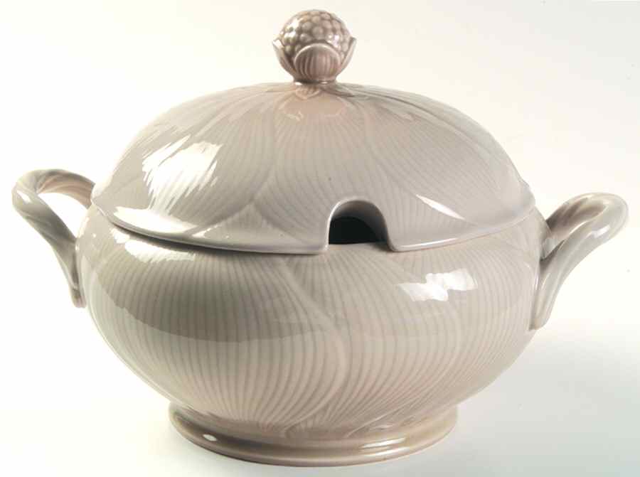 Iris Tureen &  Lid by Mikasa-1