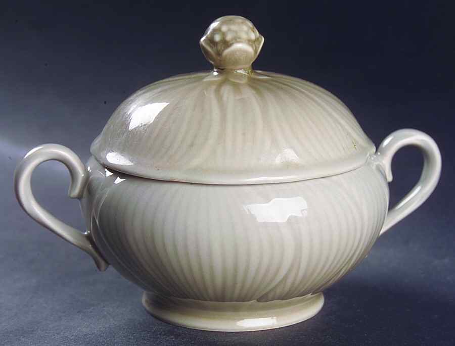 Iris Sugar Bowl & Lid by Mikasa-1