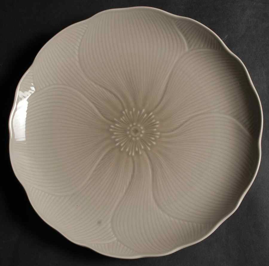 Iris Salad Plate by Mikasa-1