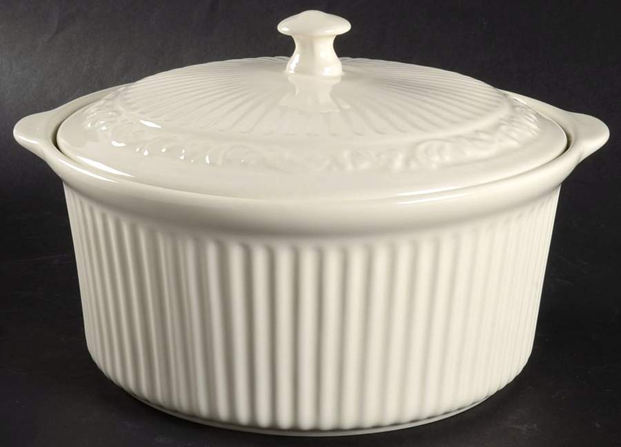 Italian Countryside (Stoneware) 1.5 Qt Round Covered Casserole by Mikasa-1