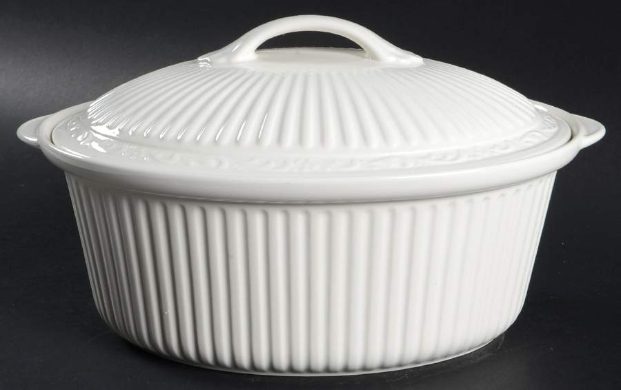 Italian Countryside (Stoneware) 1.5 Quart Oval Covered Casserole by Mikasa-1