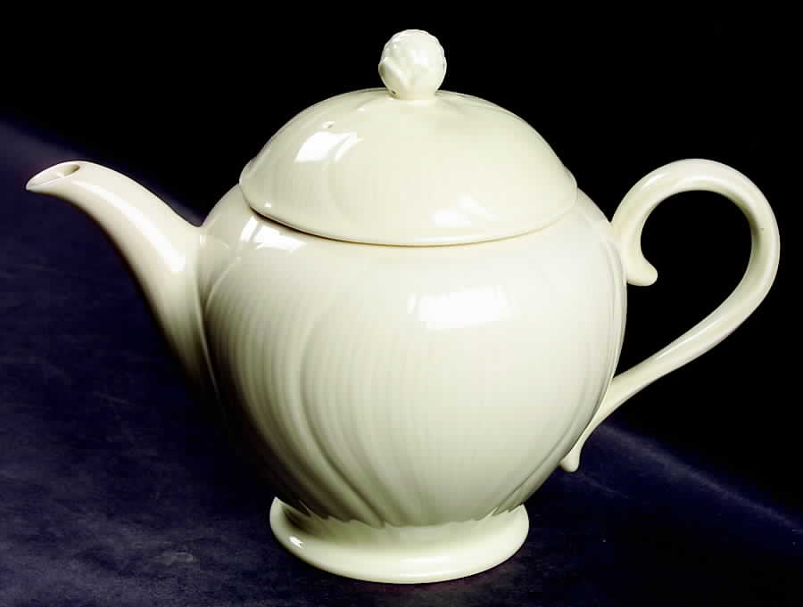 Ivory (Spring Line) Teapot & Lid by Mikasa-1