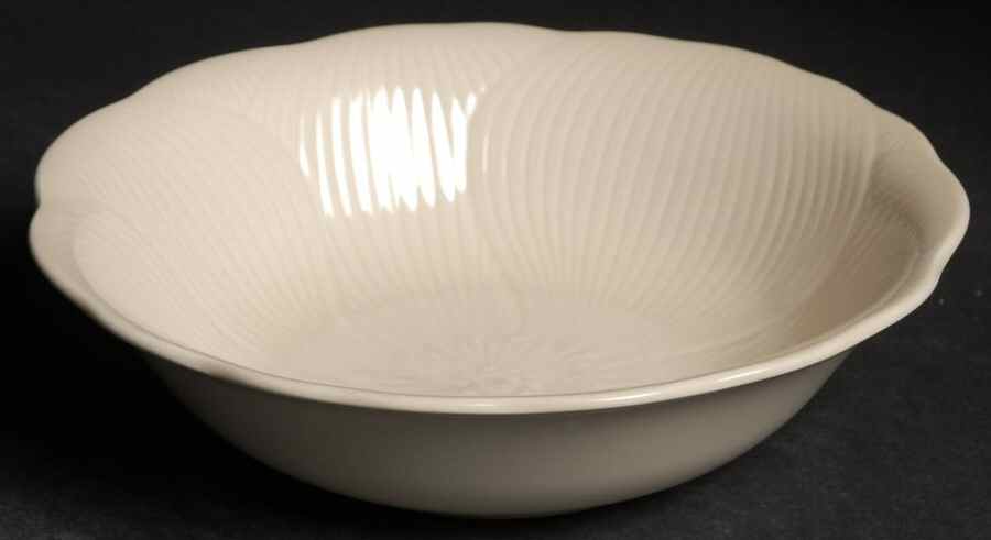 Ivory (Spring Line) Fruit/Dessert (Sauce) Bowl by Mikasa-1