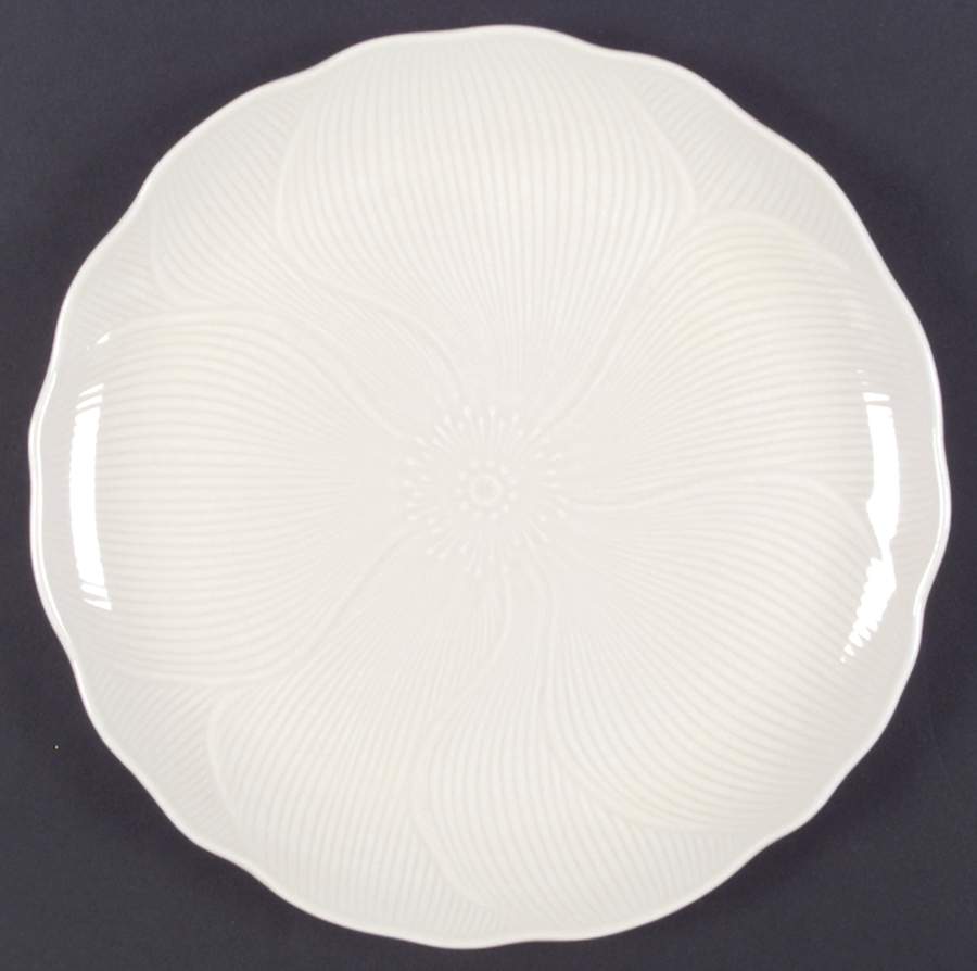 Ivory (Spring Line) Dinner Plate by Mikasa-1