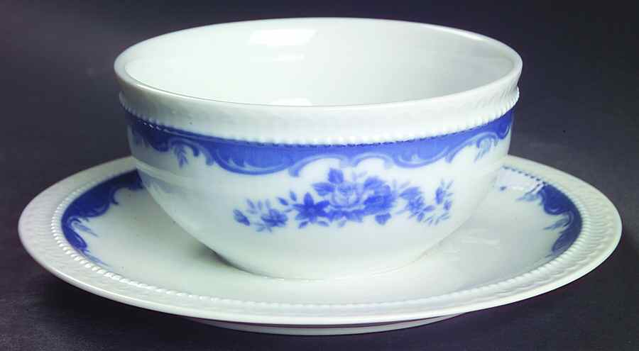 Jardin Bleu Gravy Boat with Attached Underplate by Mikasa-1