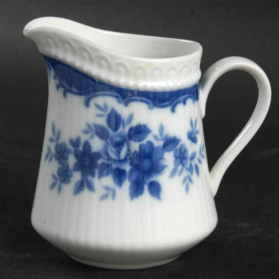 Jardin Bleu Creamer by Mikasa-1