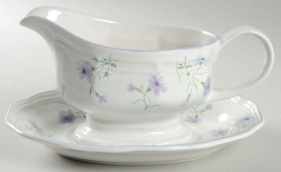 Jaleh Gravy Boat & Underplate by Mikasa-1
