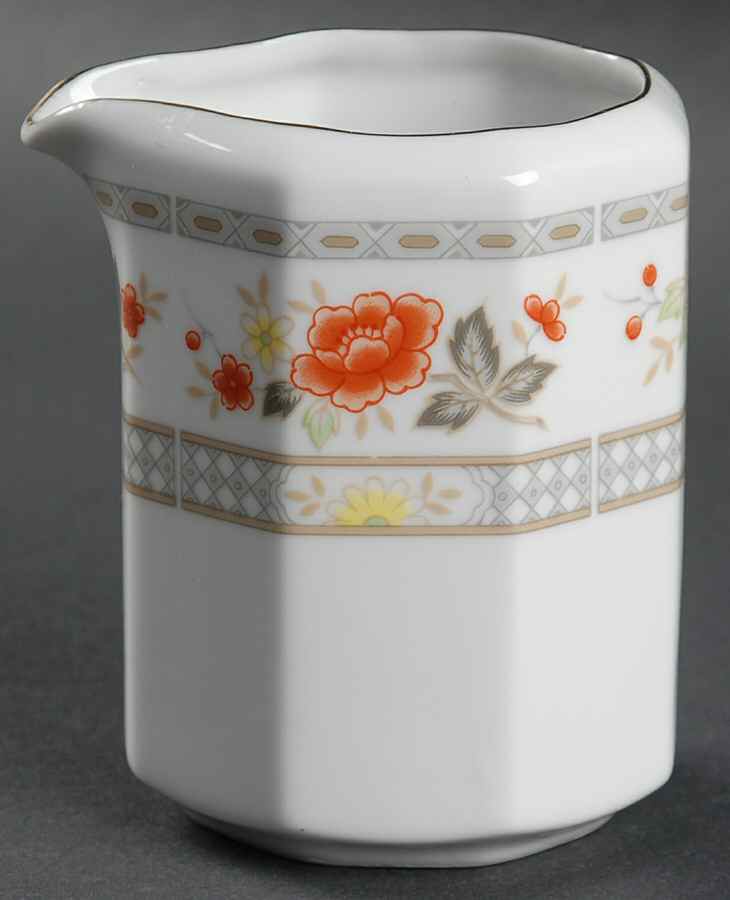 Jardin Creamer by Mikasa-1