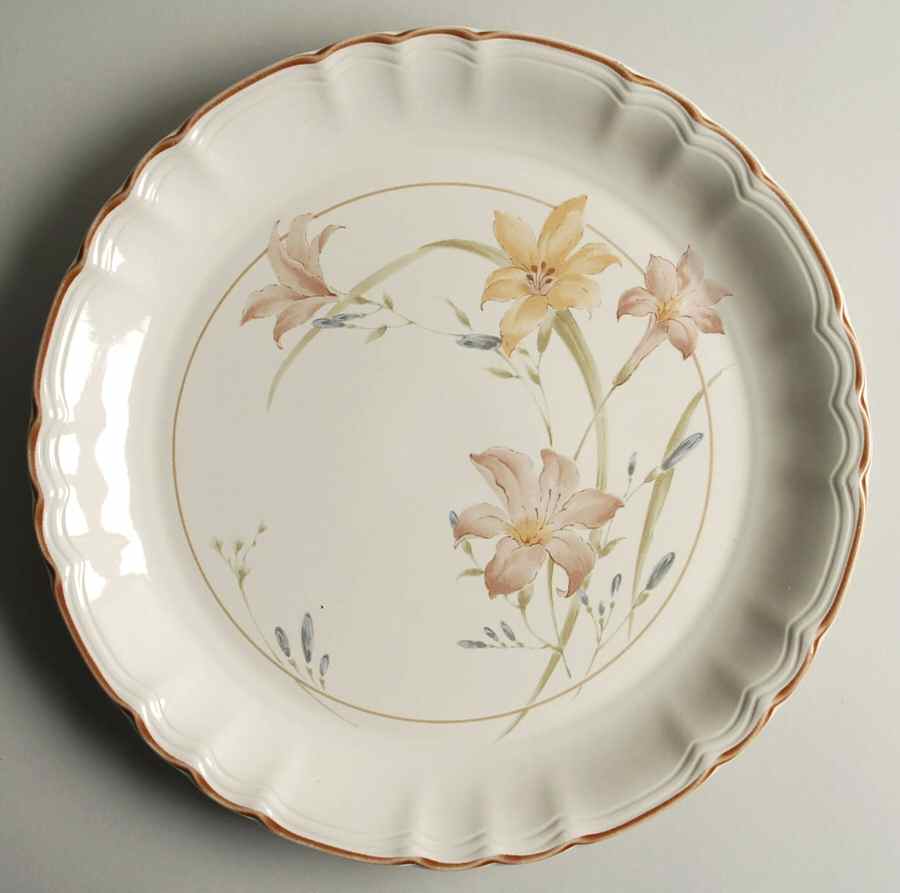 Jessica 12" Chop Plate (Round Platter) by Mikasa-1