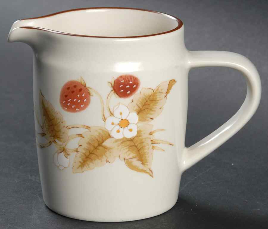Just Berries Creamer by Mikasa-1