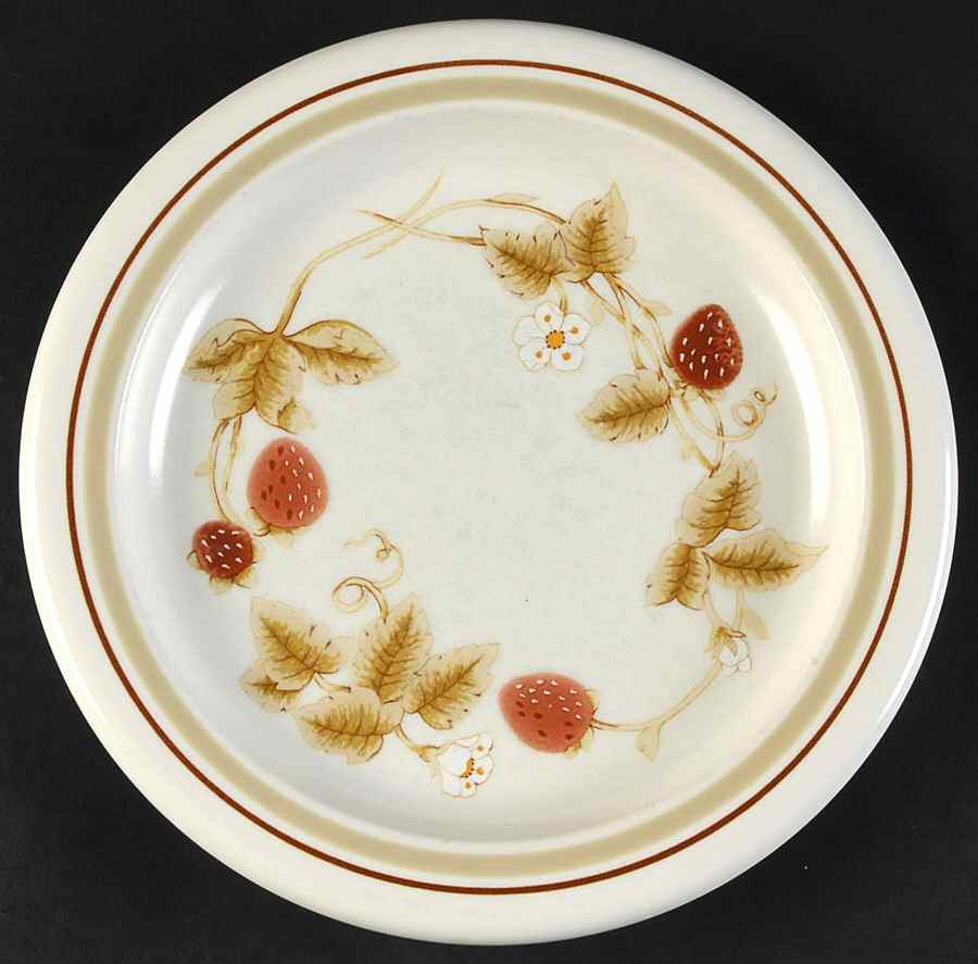 Just Berries Salad Plate by Mikasa-1