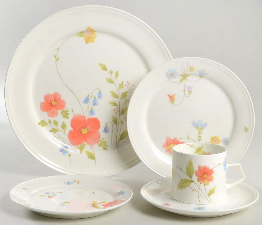 Just Flowers 5 Piece Place Setting by Mikasa-1