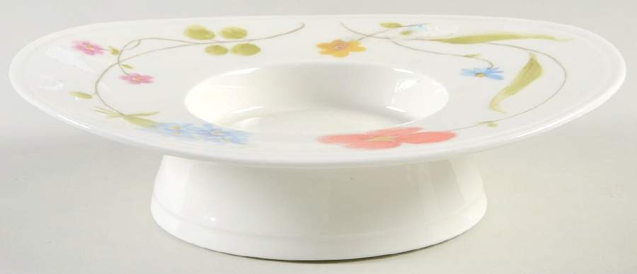 Just Flowers Pillar Candleholder by Mikasa-1
