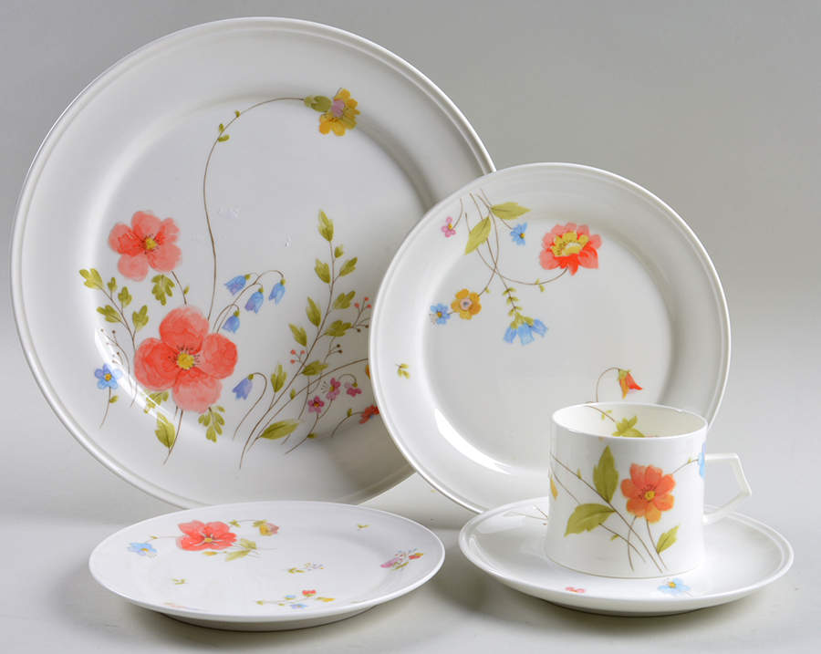 Just Flowers 4 Piece Place Setting by Mikasa-1