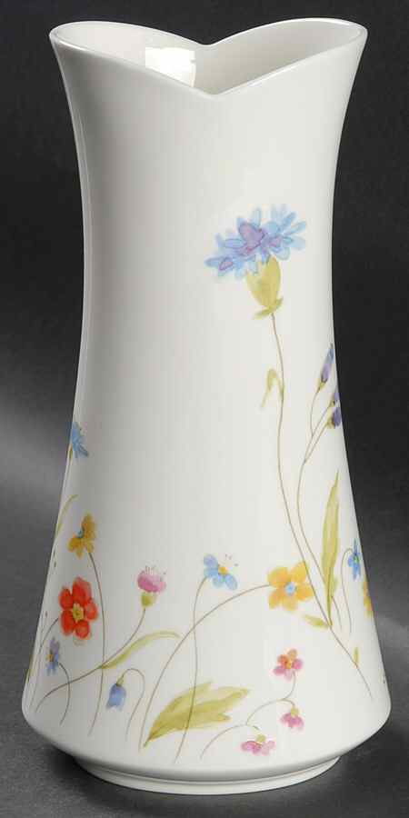 Just Flowers 9" Vase by Mikasa-1